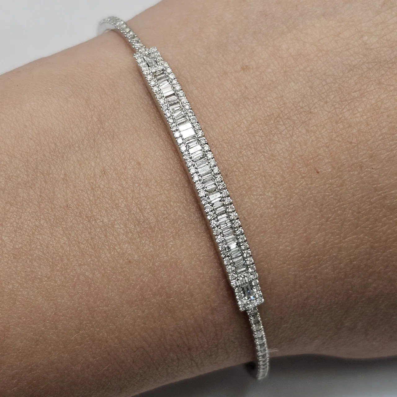 Браслет Deimantas 112062054 16-19р 7,38гр 1,15ct. купить,NaN