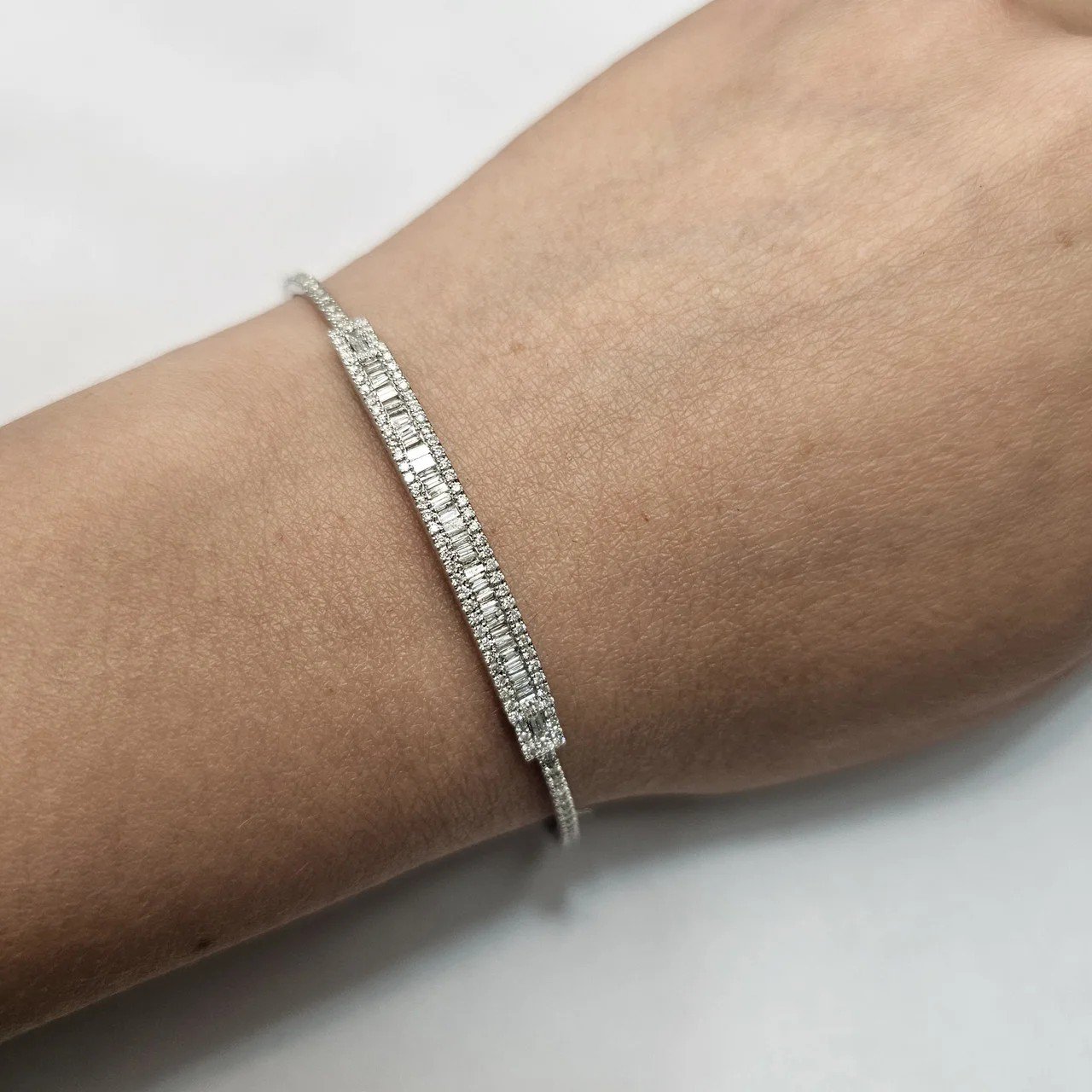 Браслет Deimantas 112062054 16-19р 7,38гр 1,15ct. купить,NaN