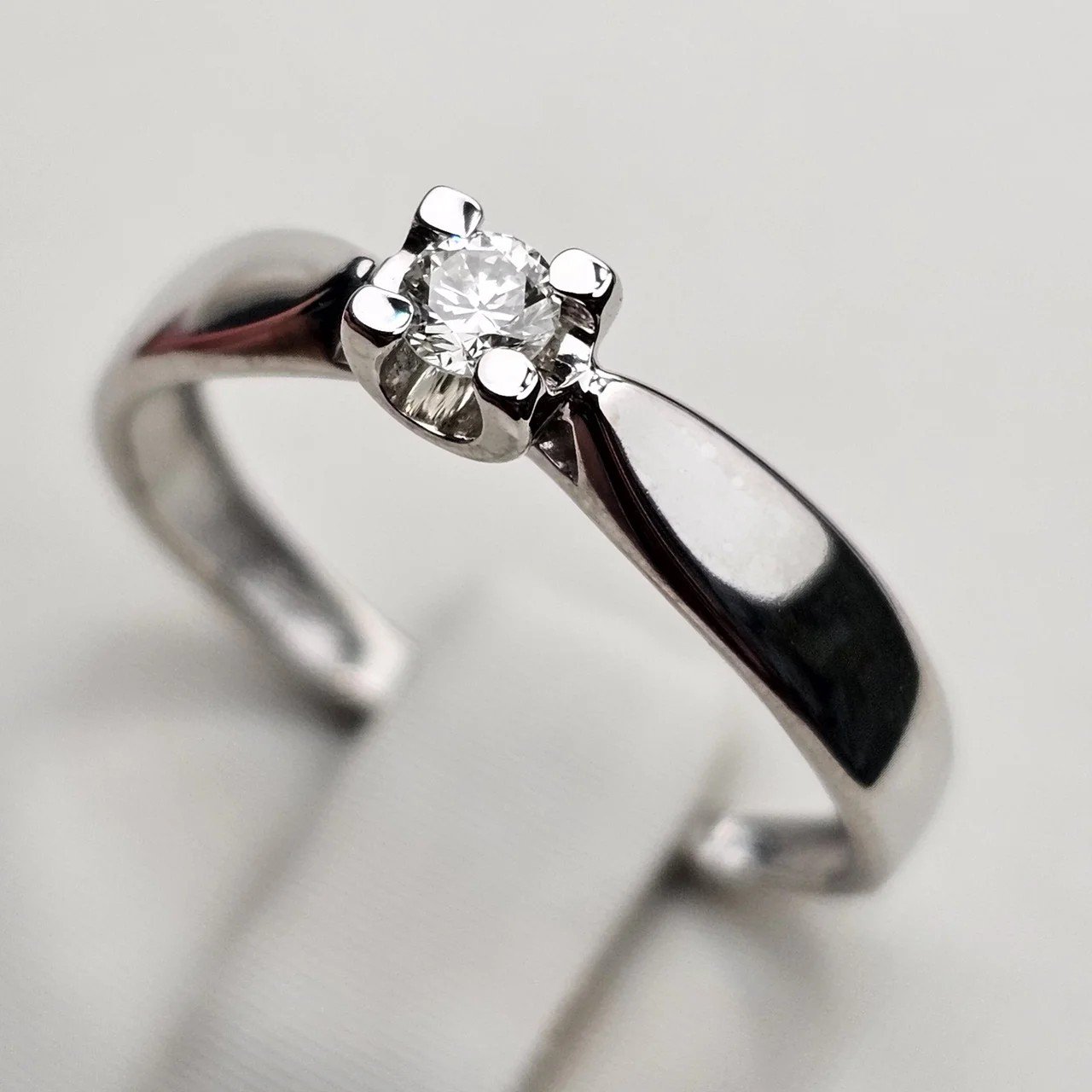 Кольцо Deimantas 112358805 17р 0,11ct. купить,NaN