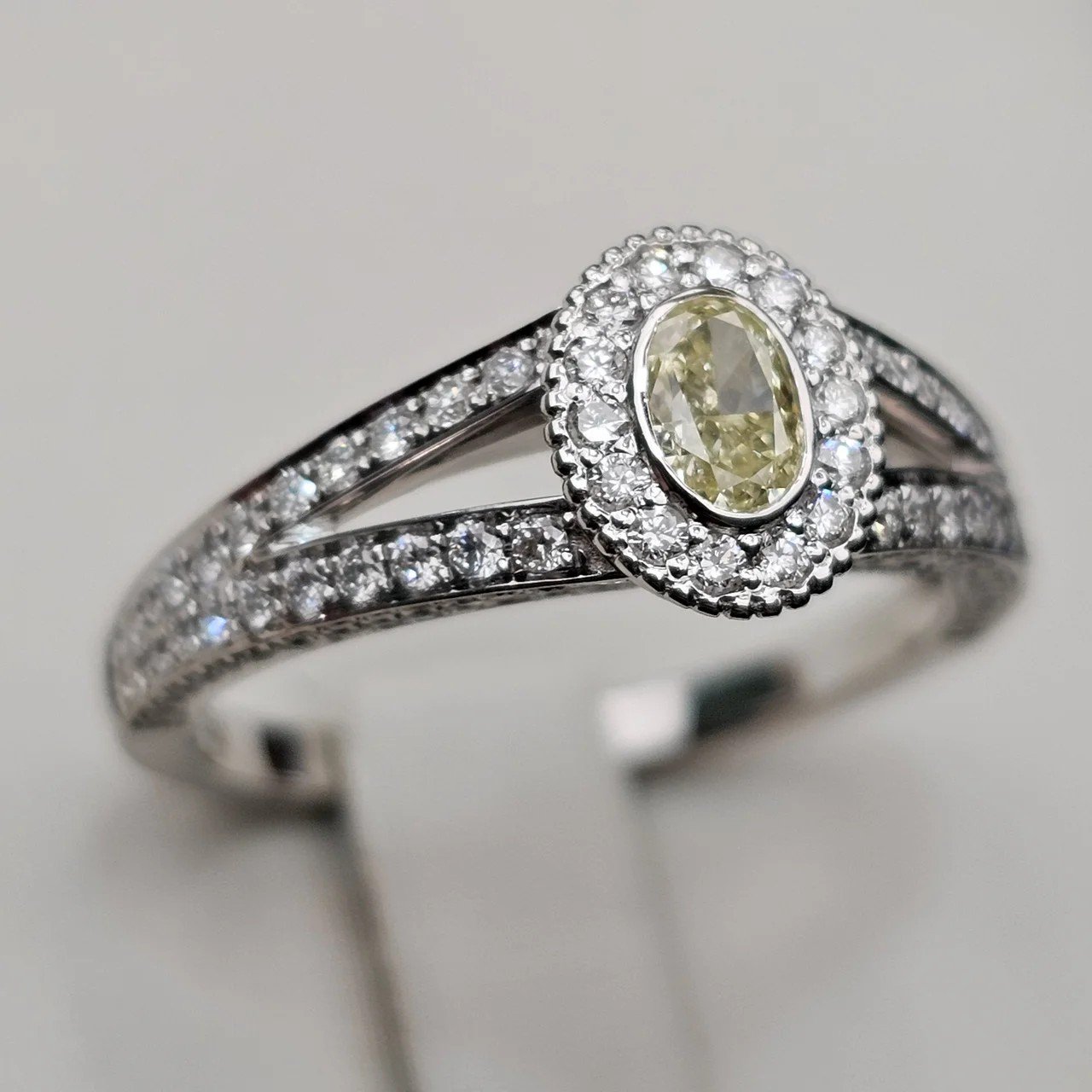 Кольцо Deimantas 112062318 18р 3,55гр 0,86ct. купить,NaN