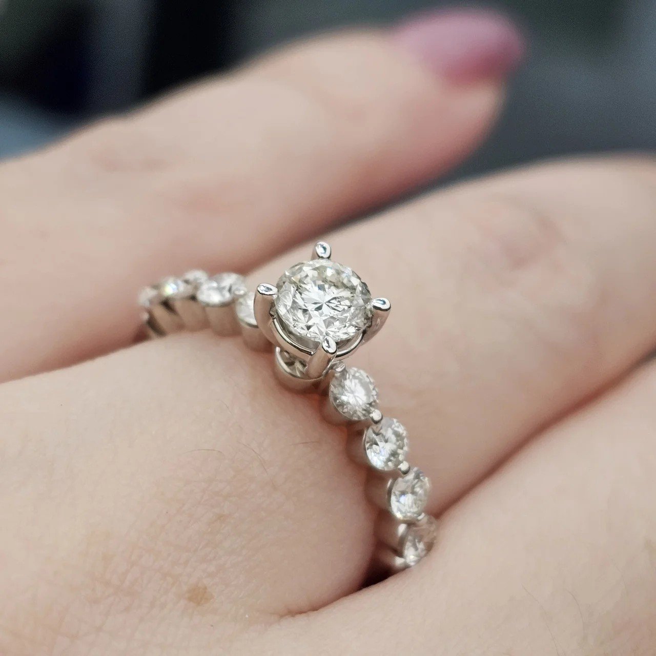 Кольцо Deimantas 112062370 17,5р 3,47гр 1,18ct. купить,NaN