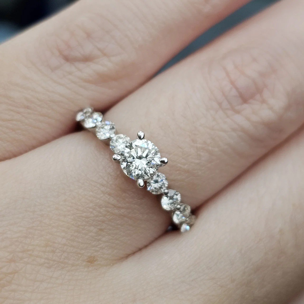 Кольцо Deimantas 112062370 17,5р 3,47гр 1,18ct. купить,NaN