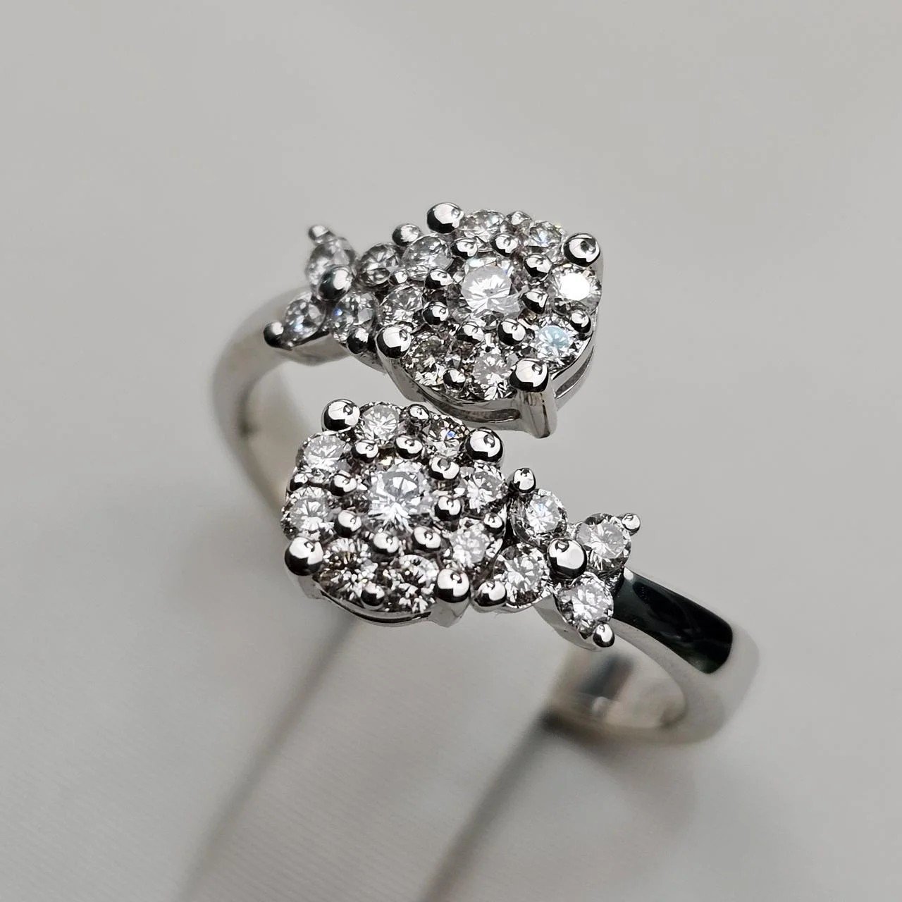 Кольцо Deimantas 112062678 17,5р 4,22гр 0,62ct. купить,NaN