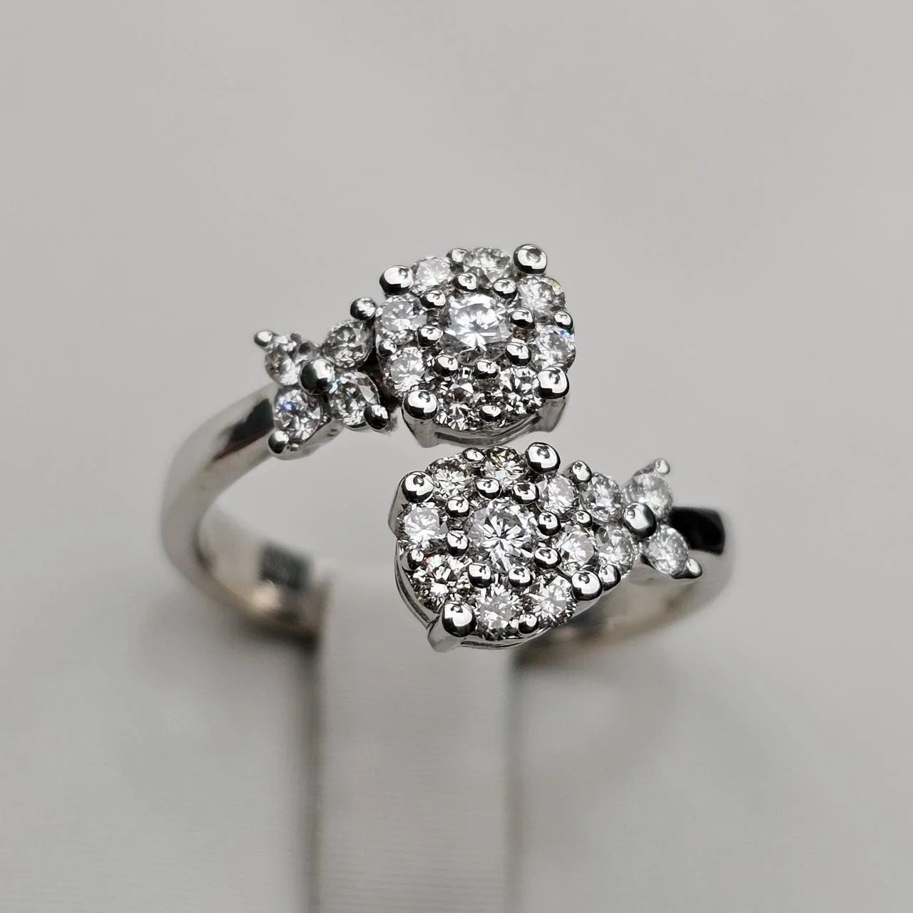 Кольцо Deimantas 112062678 17,5р 4,22гр 0,62ct. купить,NaN