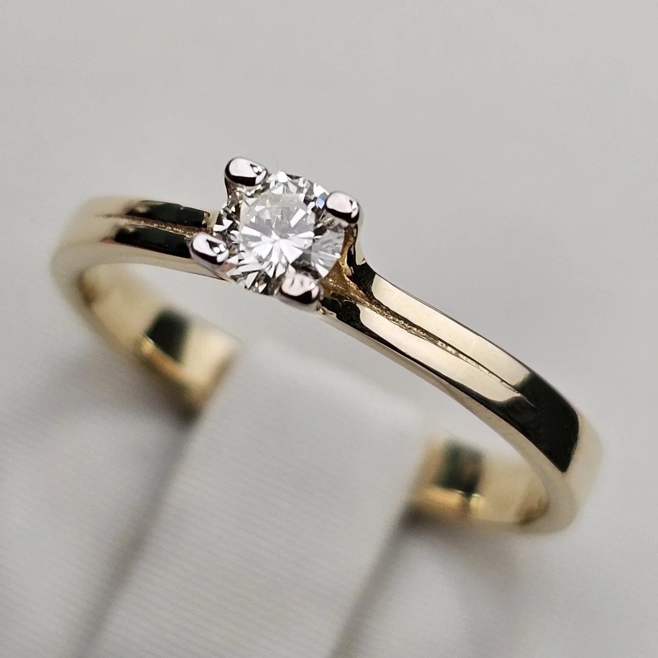 Кольцо Deimantas 112358831 15,5р 1,69гр 0,153ct. купить,NaN