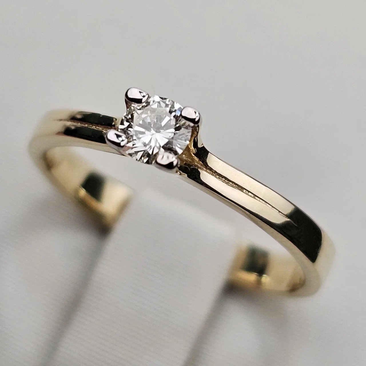 Кольцо Deimantas 112358831 15,5р 1,69гр 0,153ct. купить,NaN