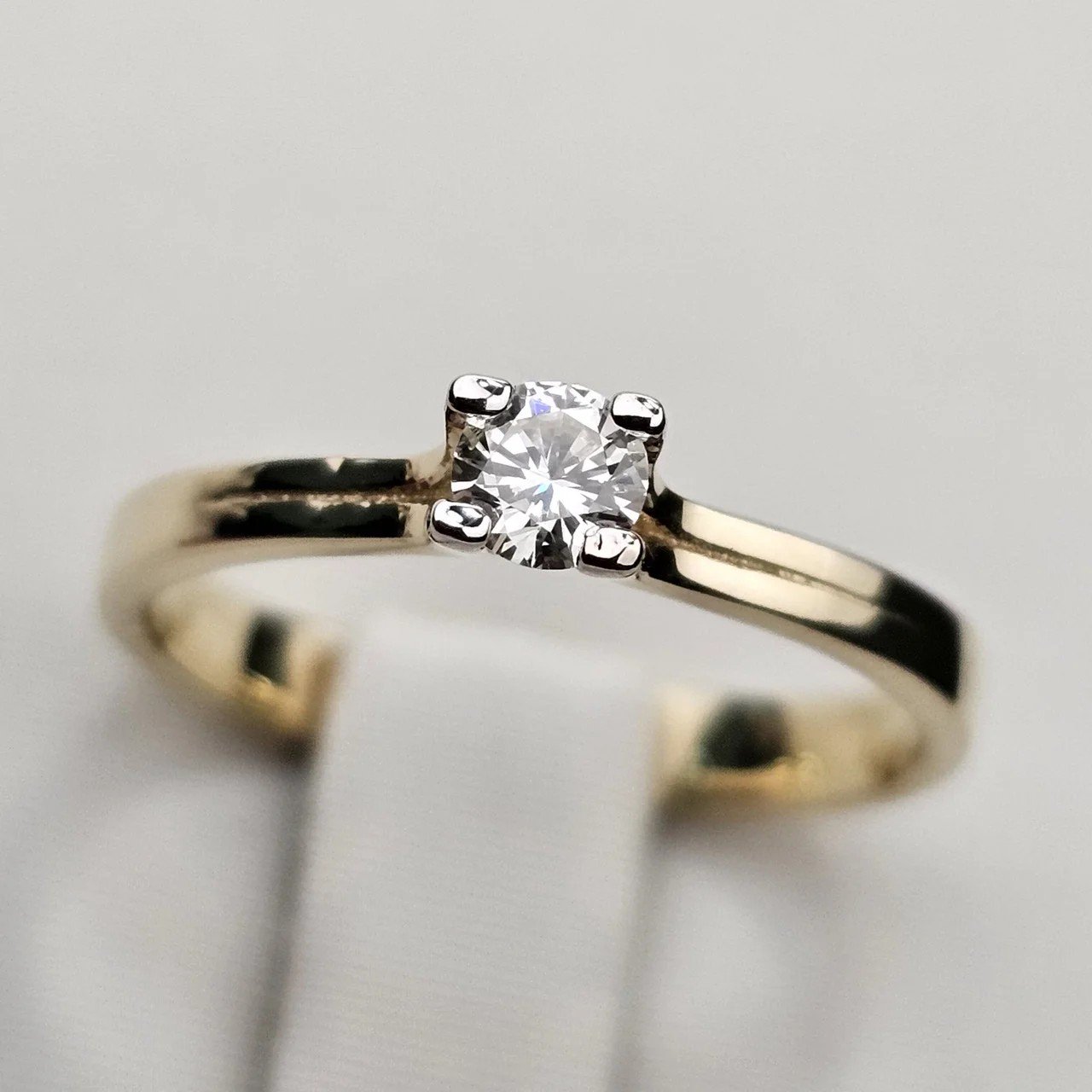 Кольцо Deimantas 112358831 15,5р 1,69гр 0,153ct. купить,NaN