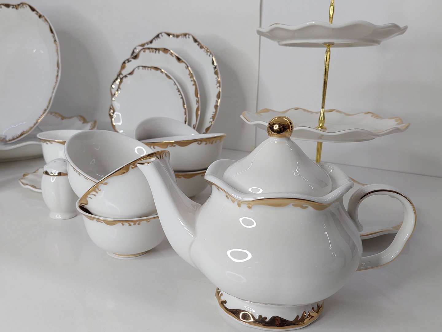Сервиз на 12 персон Valentina , предметов: 99, чайно-столовый, костяной фарфор - ForteMarket Сервиз на 12 персон Valentina , предметов: 99, чайно-столовый, костяной фарфор купить,0