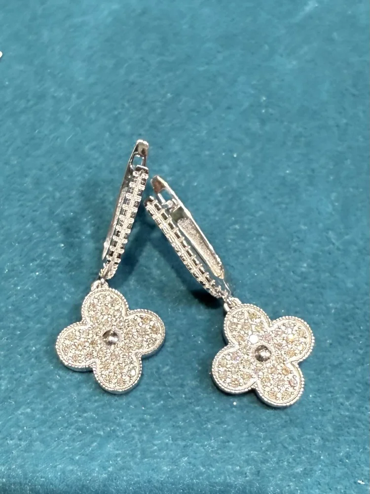 Серьги SharmStyle A520 белое золото 4.81гр купить,NaN