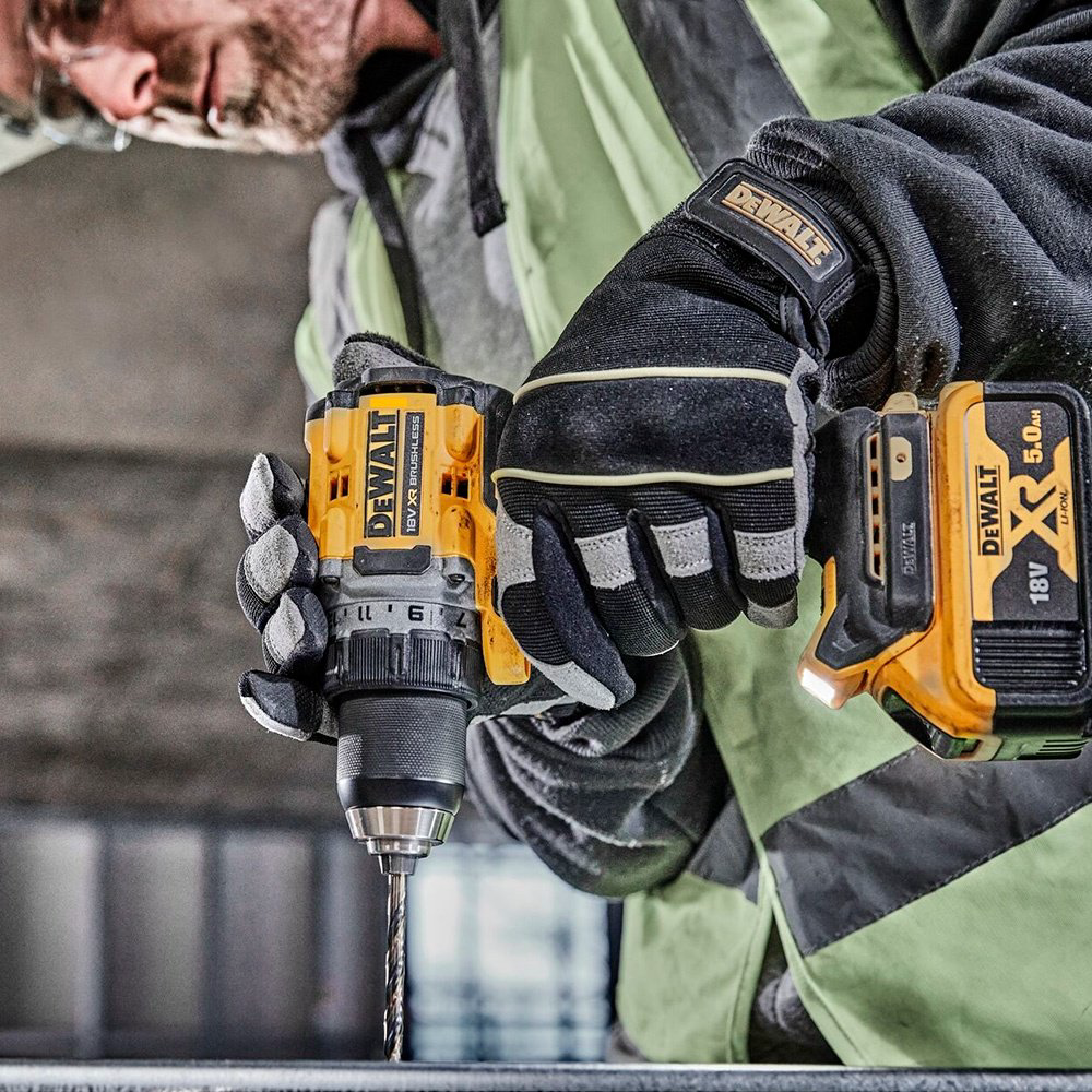 DeWALT дрель-шуруповерт DCD800P2T-QW 18 В купить,257170