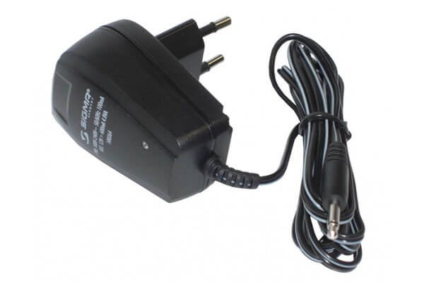 Адаптер для зарядки Sigma Charger For Lightster FL710 черный купить,NaN
