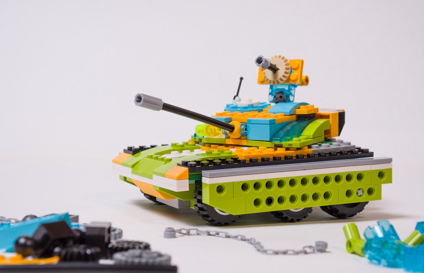 Конструктор Yuetian WeDo 2.0 Chineese, деталей 280 шт купить,NaN