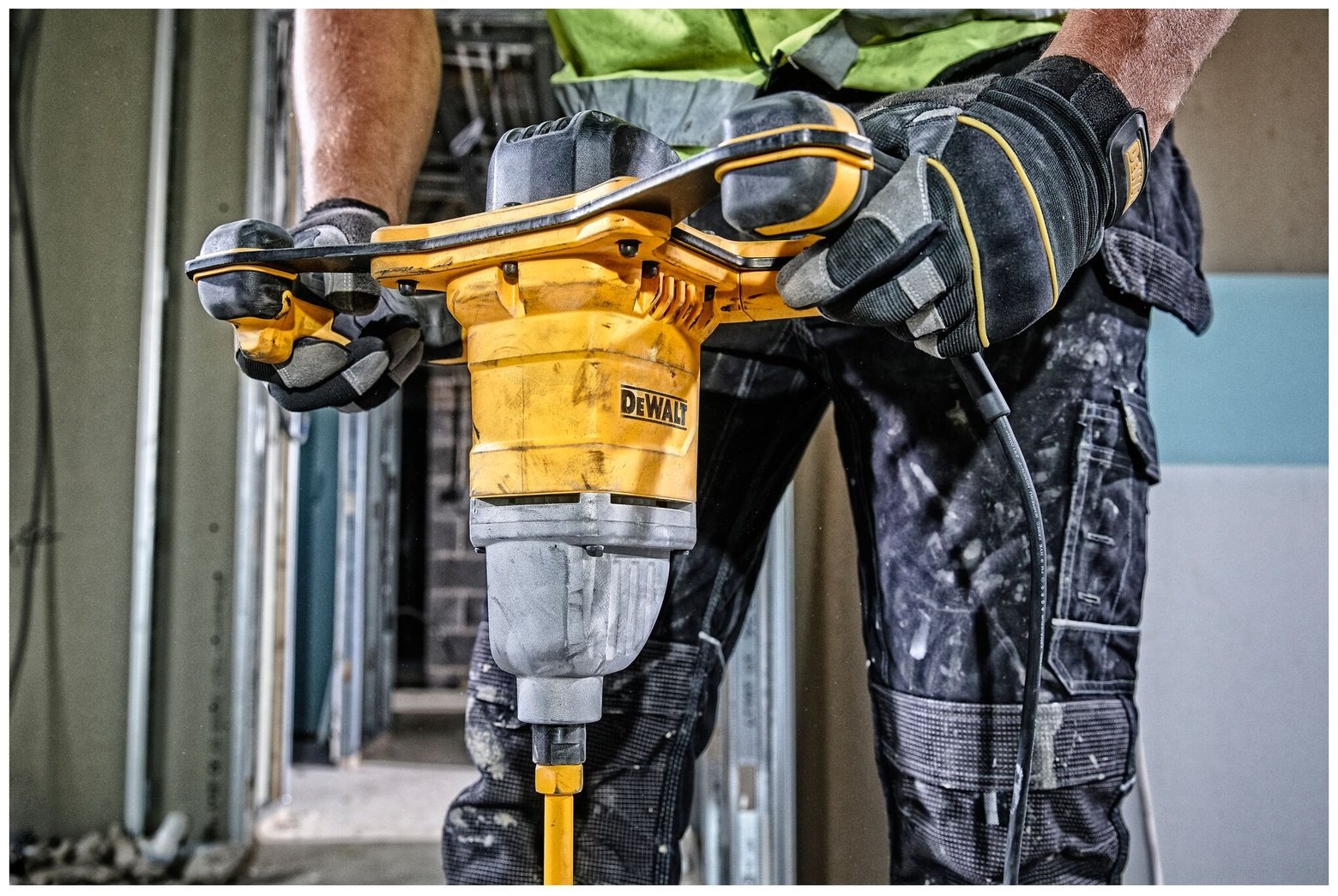 DeWALT дрель-миксер DWD241-QS купить,0
