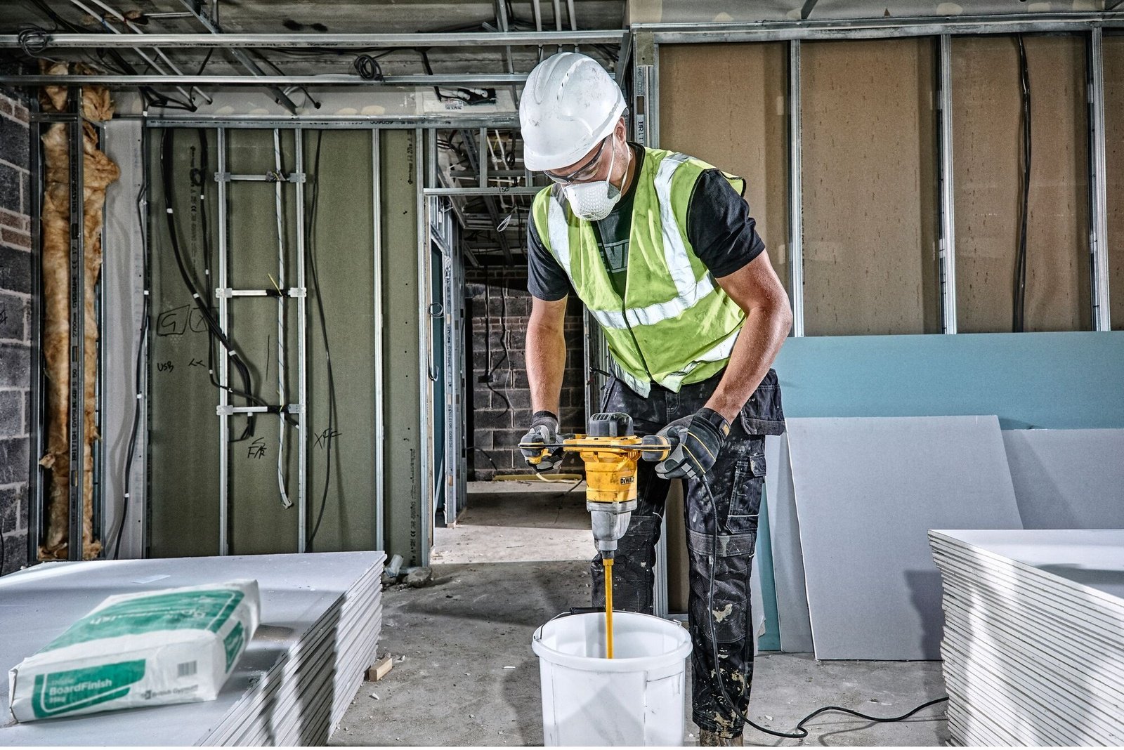 DeWALT дрель-миксер DWD241-QS купить,0
