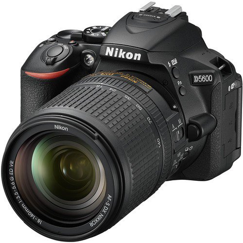 Фотокамера Nikon D5600 kit 18-140 ED VR черная