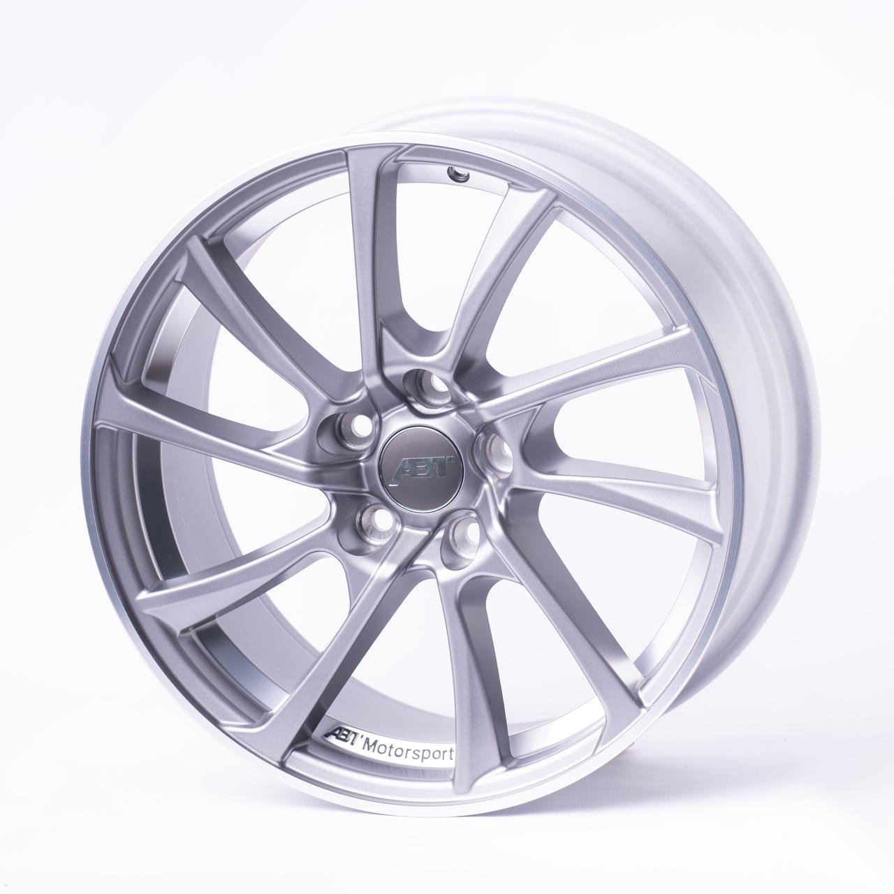Комплект дисков Rimax D1135 5х114,3 R17х7,5 СВ73,1 ЕТ40 MGML купить,NaN