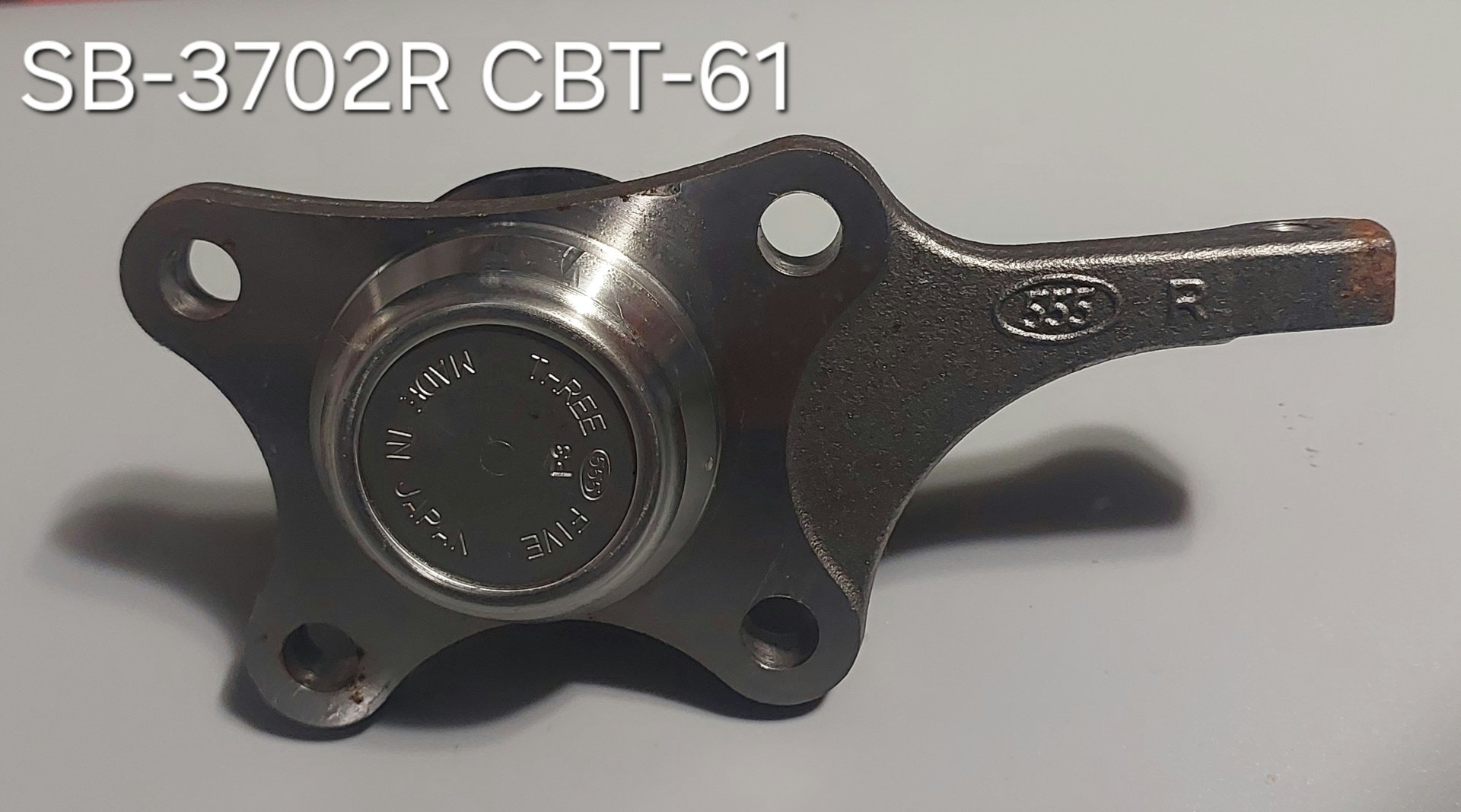 555 опора шаровая SB-3702R купить,NaN