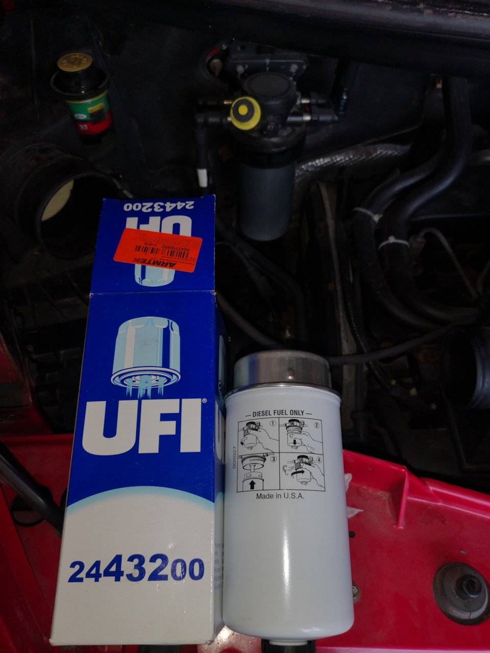 UFI топливный фильтр 2443200