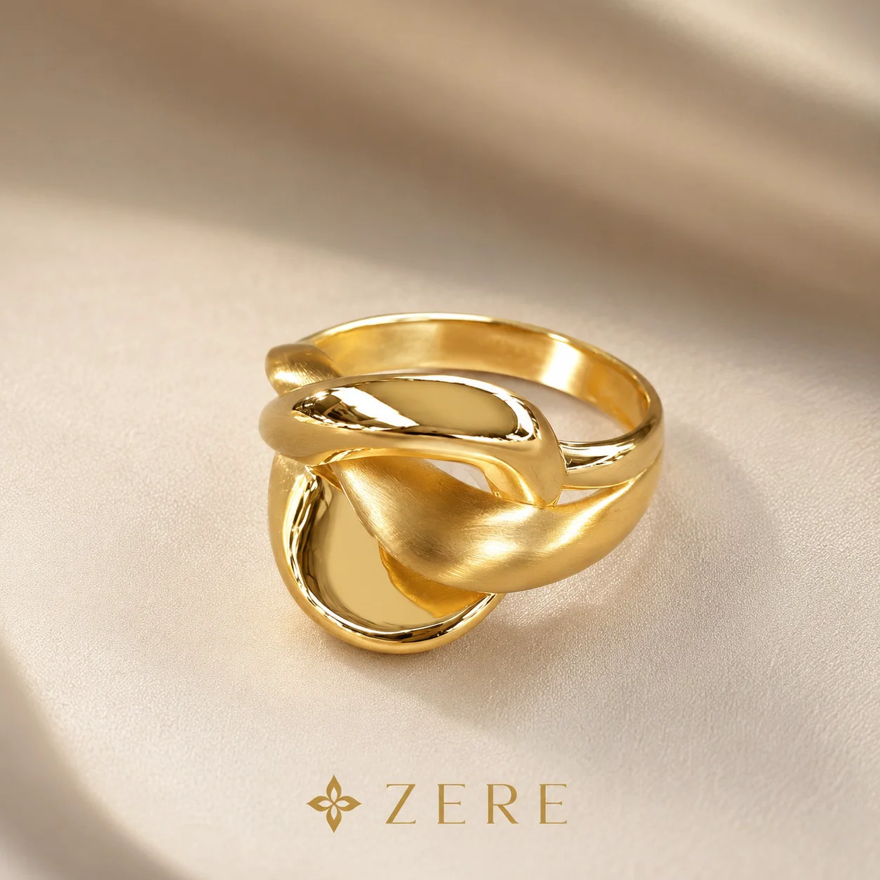Кольцо Zere ZR110718 жёлтое золото 3.79гр 19р - ForteMarket Кольцо Zere ZR110718 жёлтое золото 3.79гр 19р купить,315150