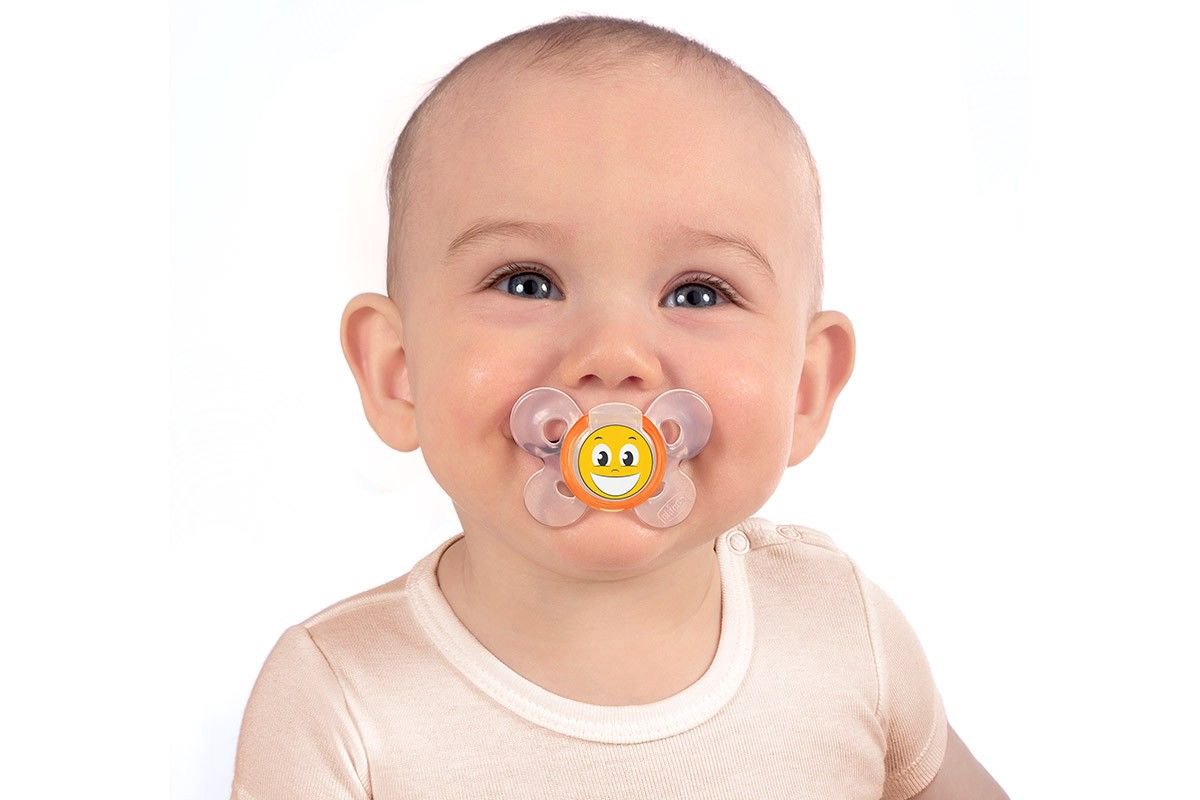 Пустышка Chicco Comfort Smile 00074915320000 12m+  купить,NaN