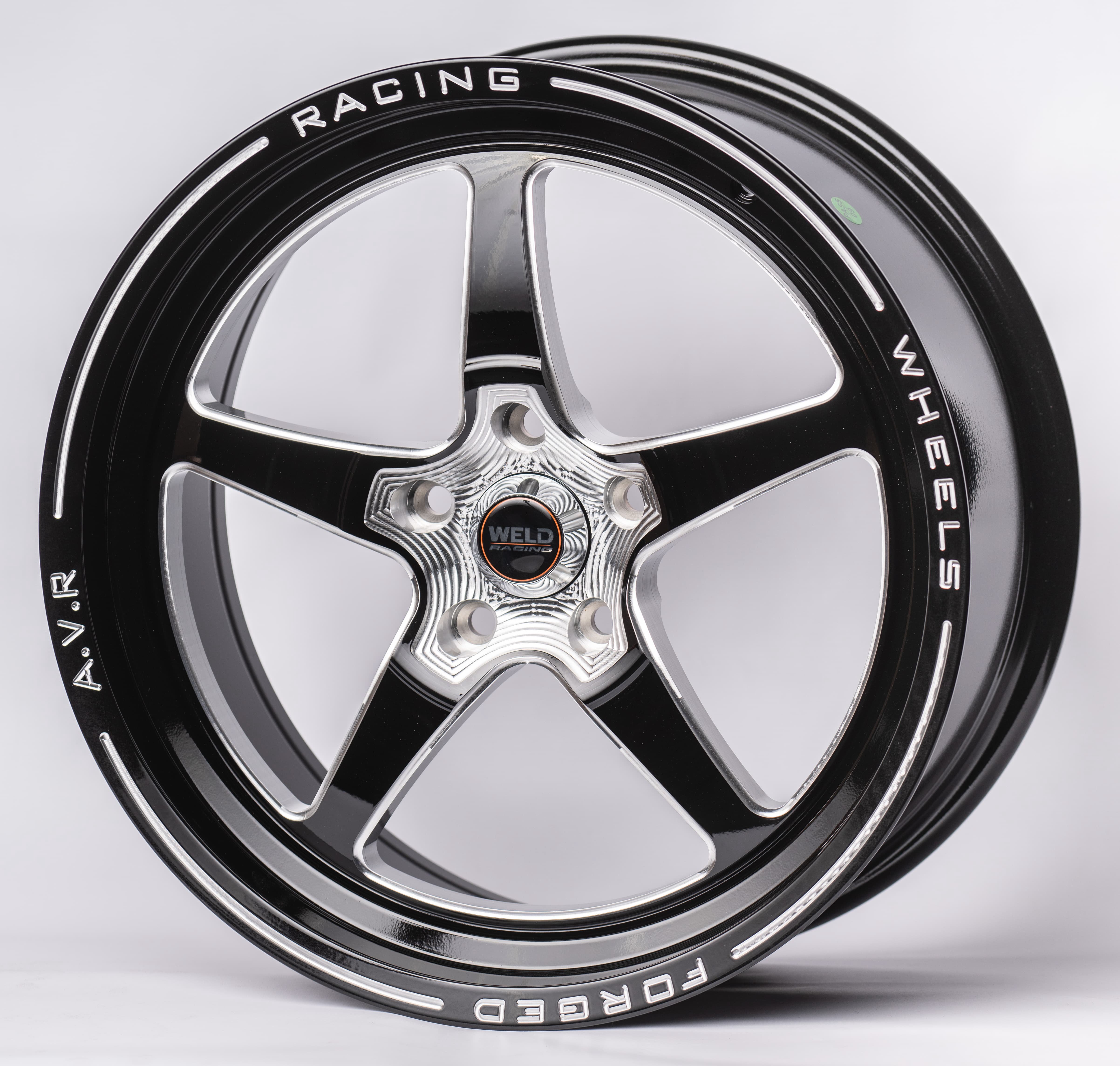 Диск Kipardo 25002B 5х114,3 R18х8 СВ73,1 ЕТ35 BML алмазно-черный купить,NaN