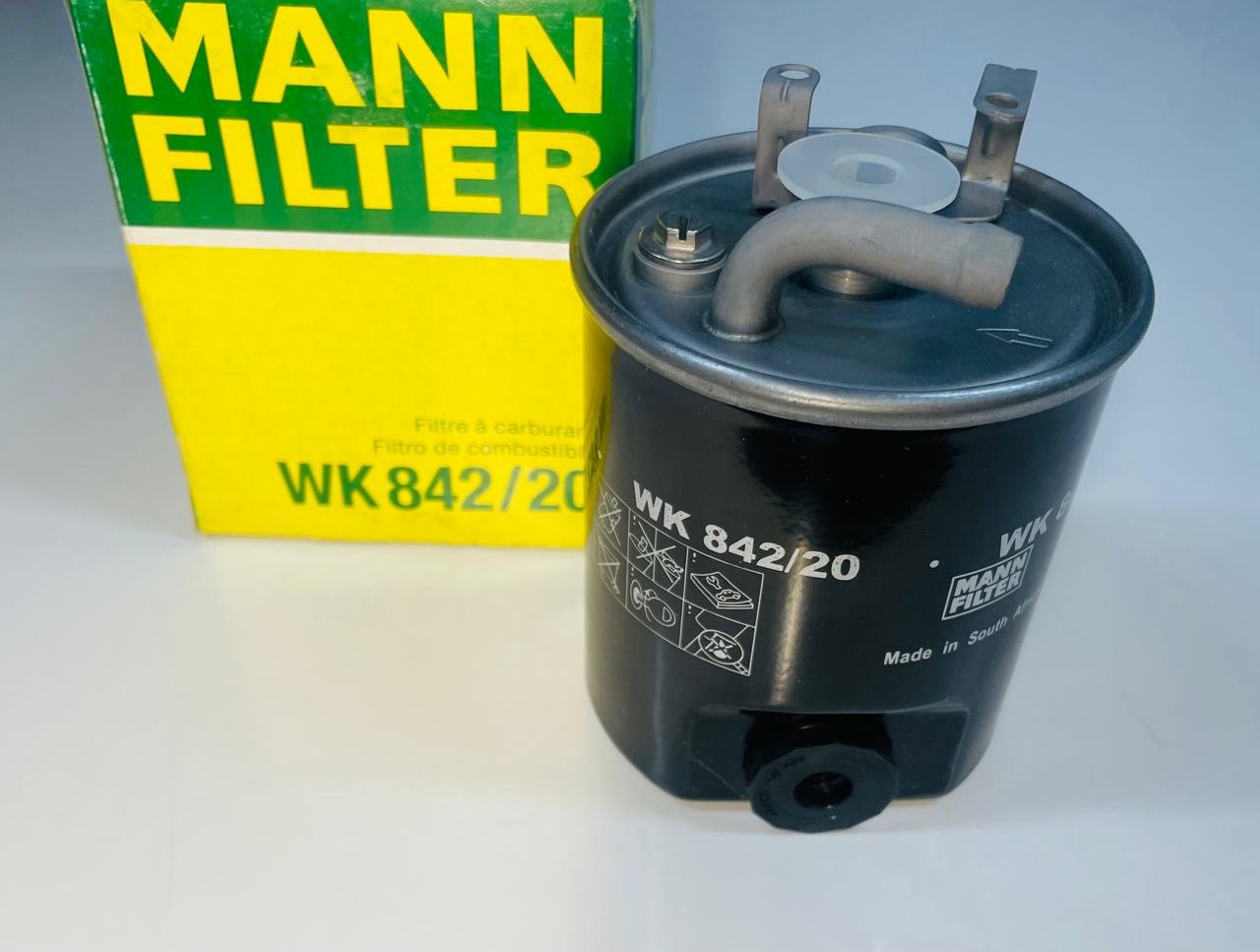 MANN-FILTER топливный фильтр WK842/20 купить,NaN