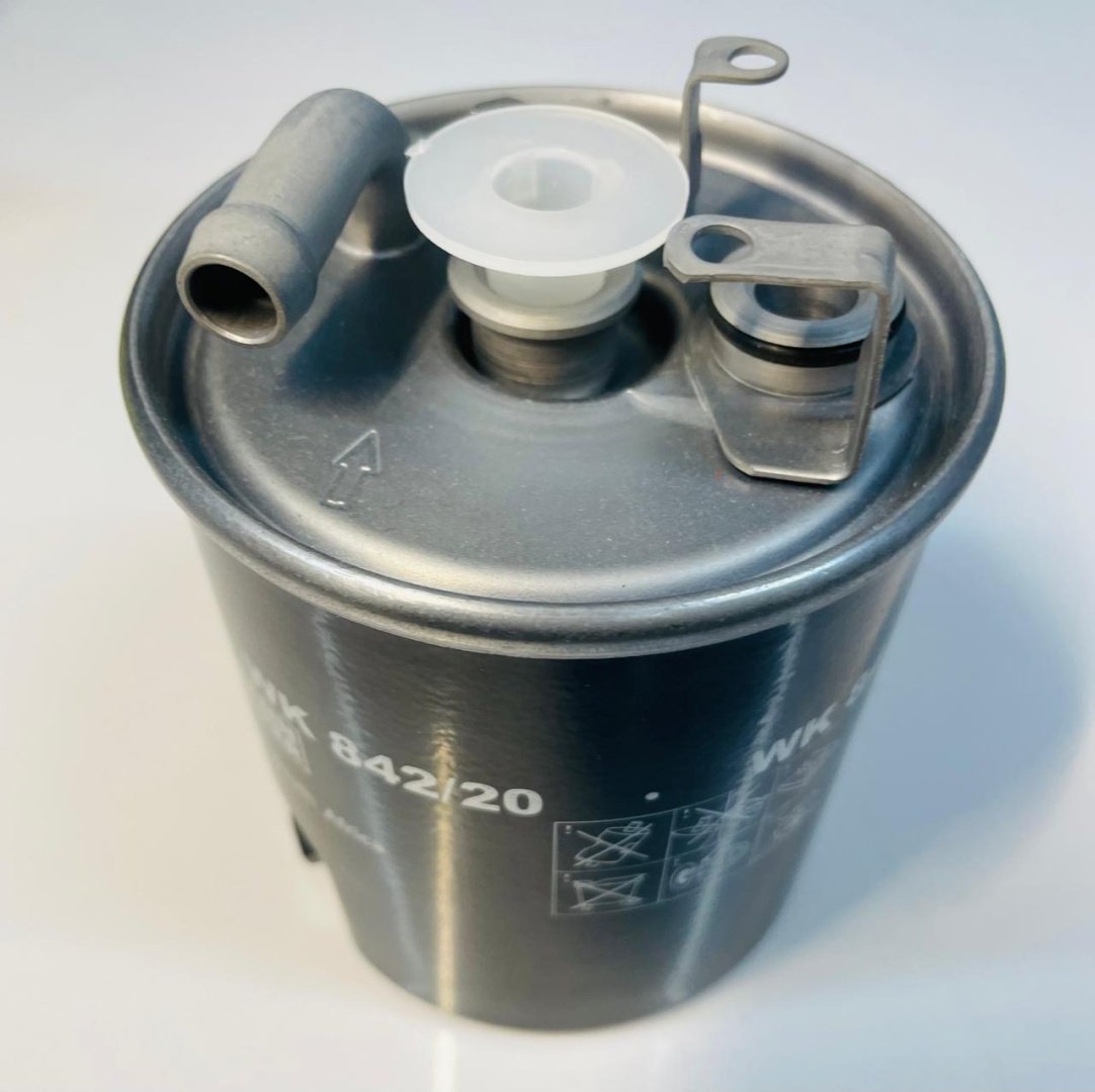 MANN-FILTER топливный фильтр WK842/20 купить,NaN