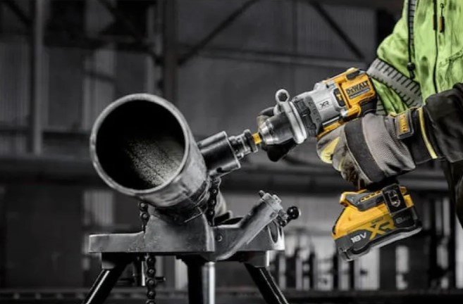 DeWALT дрель-шуруповерт DCD1007WW1T 18 В купить,326050