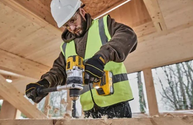 DeWALT дрель-шуруповерт DCD1007WW1T 18 В купить,326050