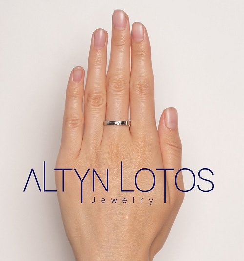 Кольцо Кристалл NM695 17,5р 1,84гр. купить,NaN