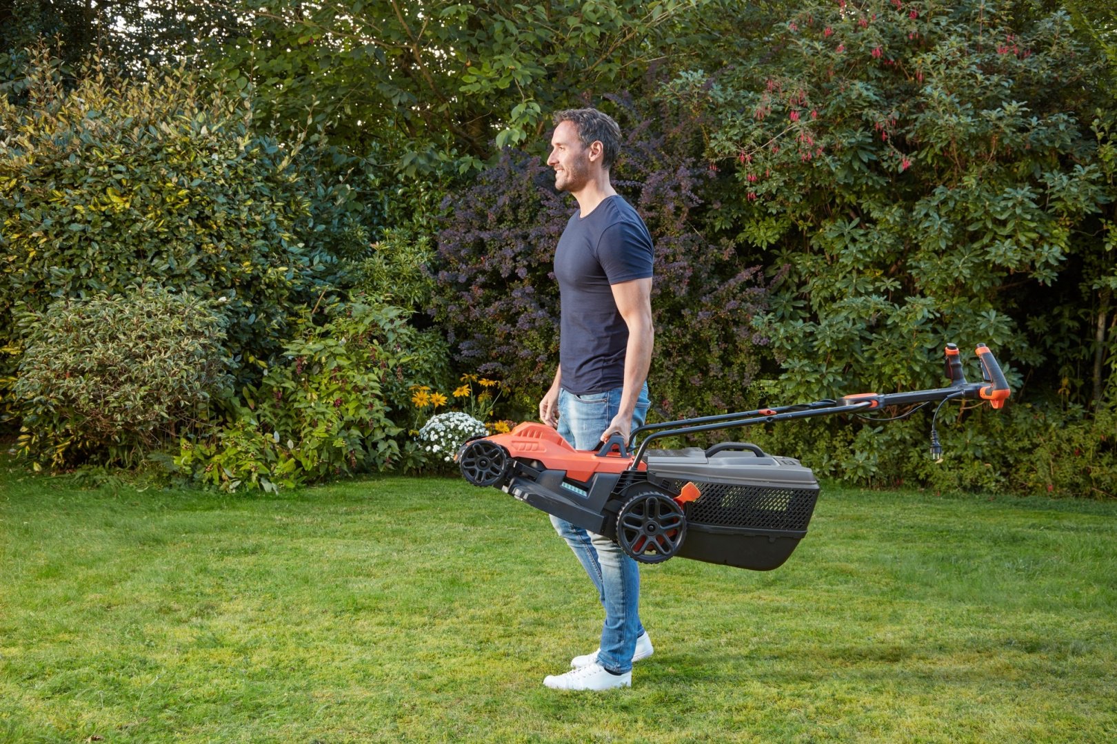 Газонокосилка колесная электрическая Black & Decker BEMW471ES - ForteMarket Газонокосилка колесная электрическая Black & Decker BEMW471ES купить,0