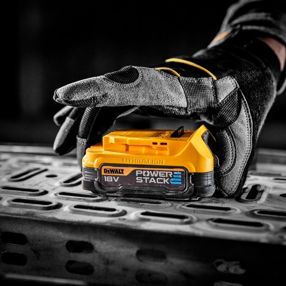 DeWALT дрель-шуруповерт DCD805E2T-QW купить,0