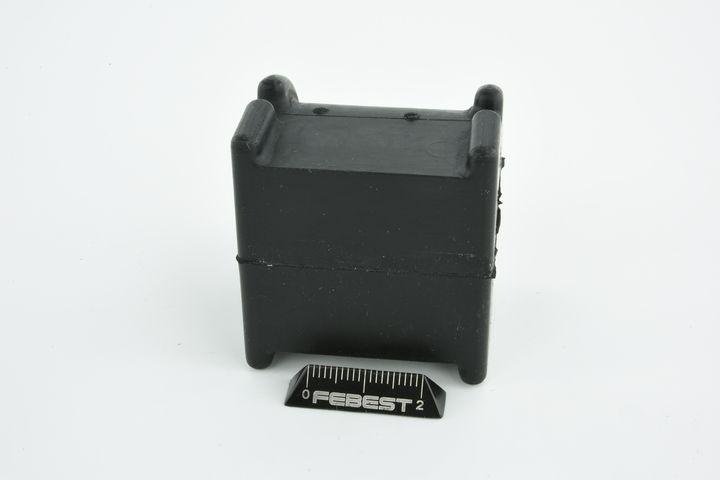 FEBEST втулка стабилизатора FEBEST TSB-NZE121F