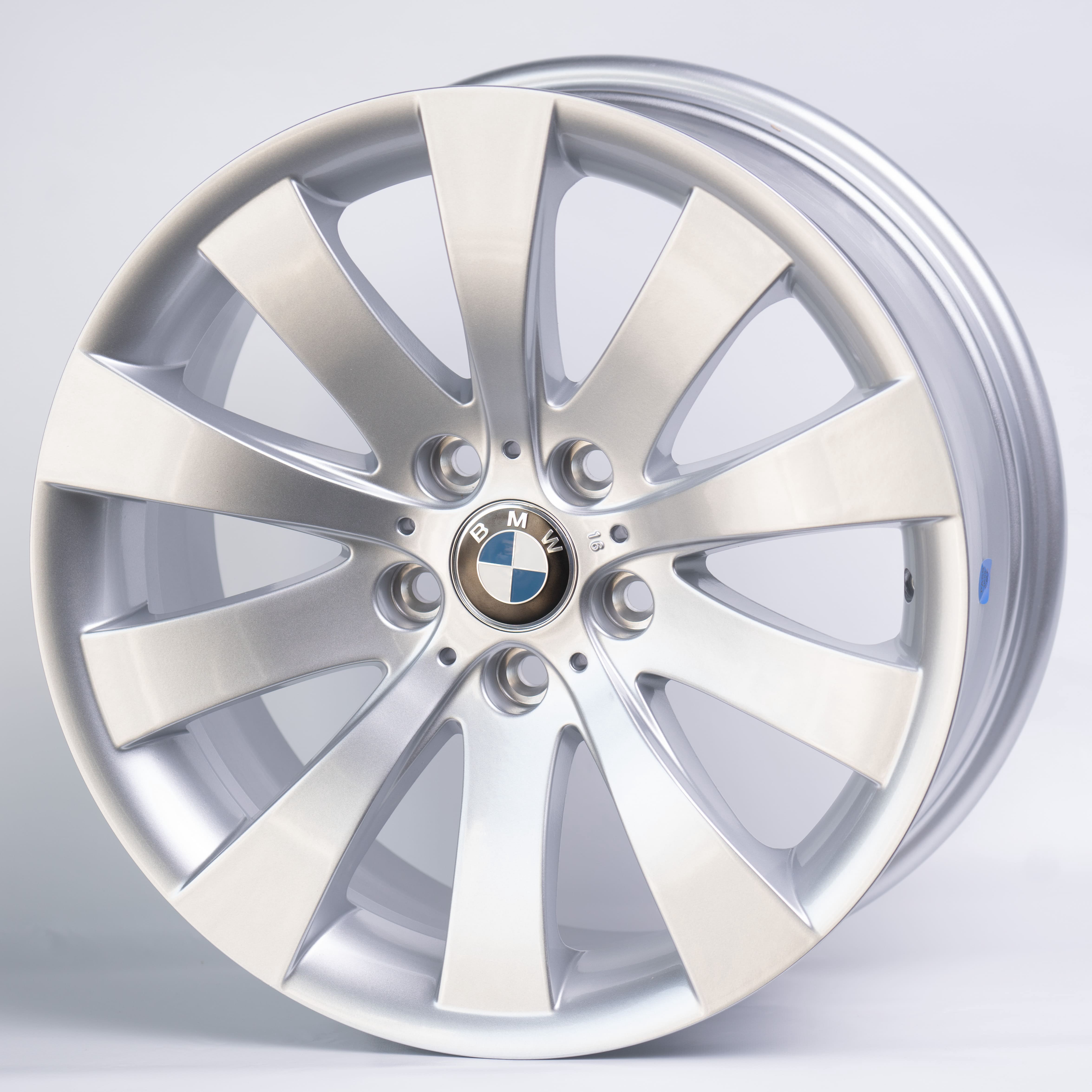 Комплект дисков Rimax 1298 5x120 R18x8 CB72,6 ET31 S серебристый купить,NaN
