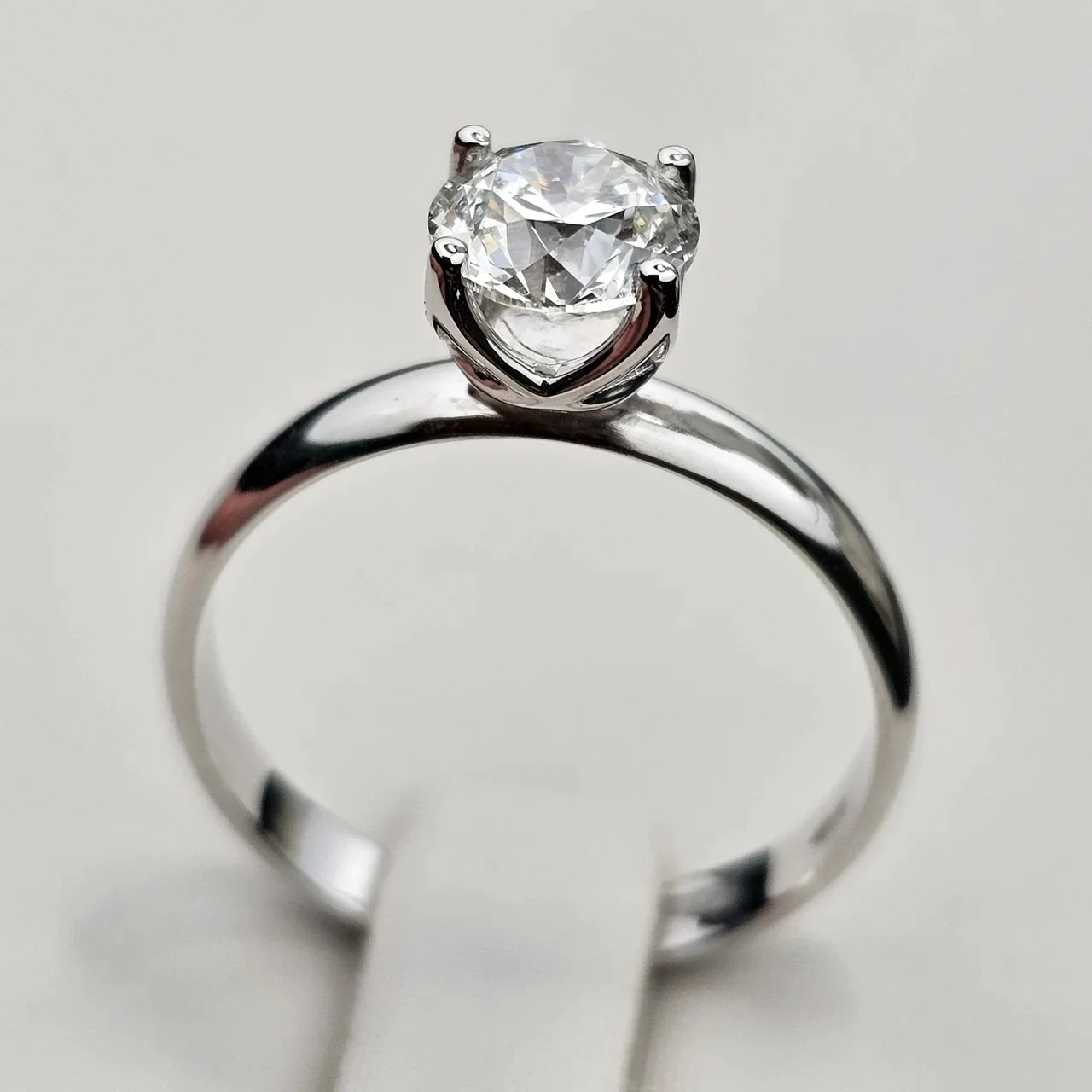 Кольцо Deimantas 112615915 17р 1,0ct. купить,NaN