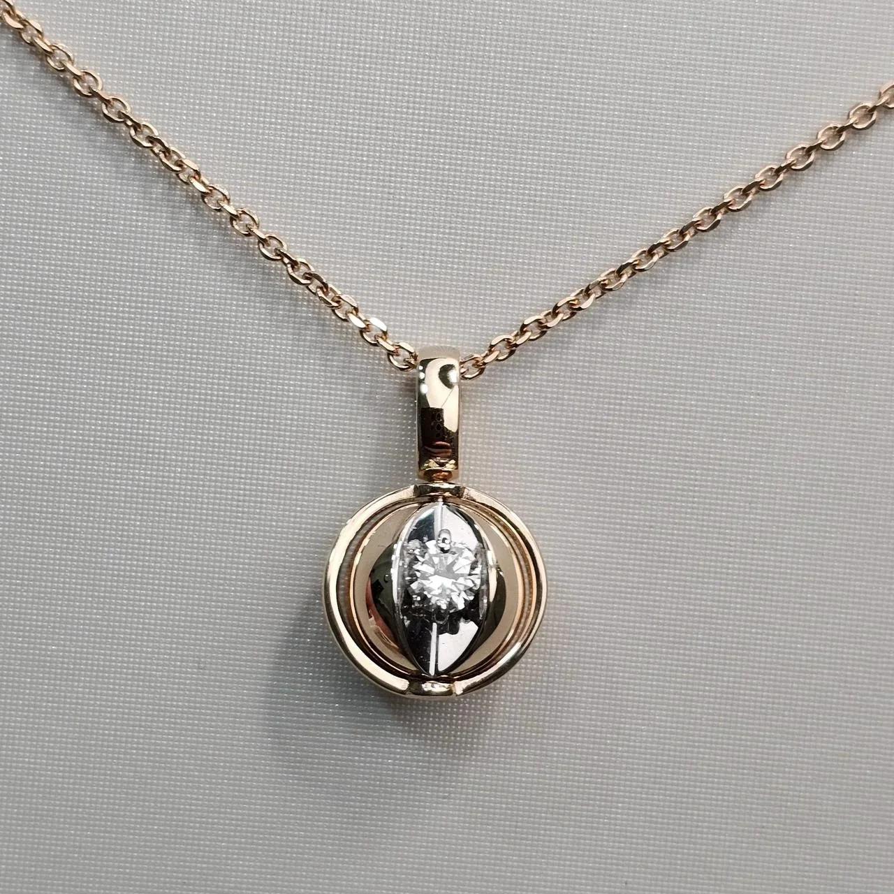 Кулон Deimantas 112615800 2,43гр 0,15ct. купить,NaN