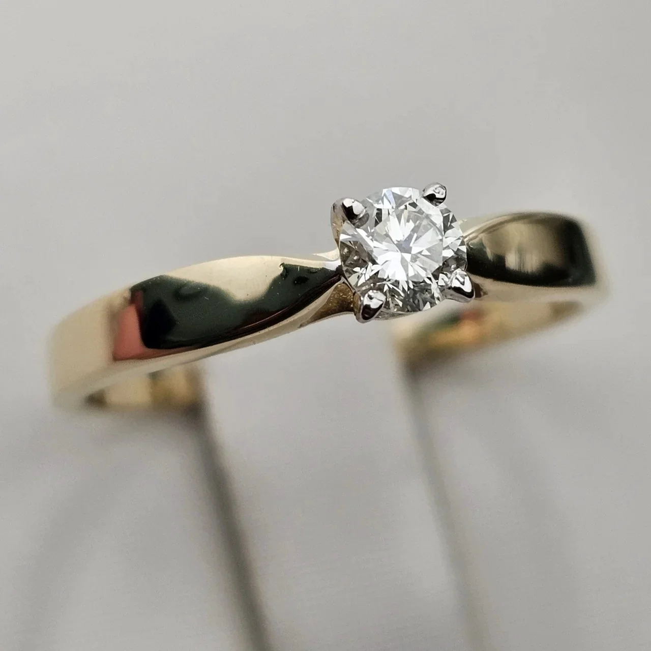 Кольцо Deimantas 112615884 16,5р 0,22ct. купить,NaN