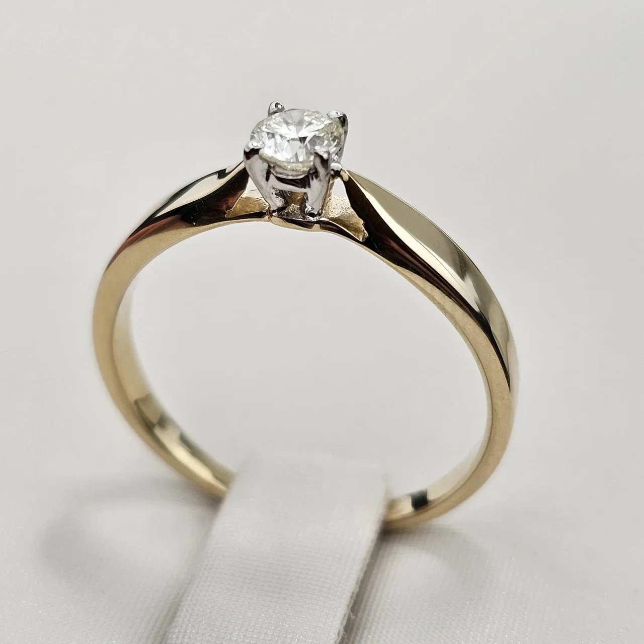 Кольцо Deimantas 112615884 16,5р 0,22ct. купить,NaN