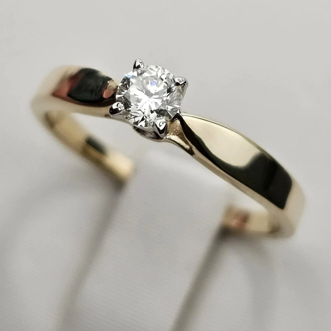 Кольцо Deimantas 112615884 16,5р 0,22ct. купить,NaN