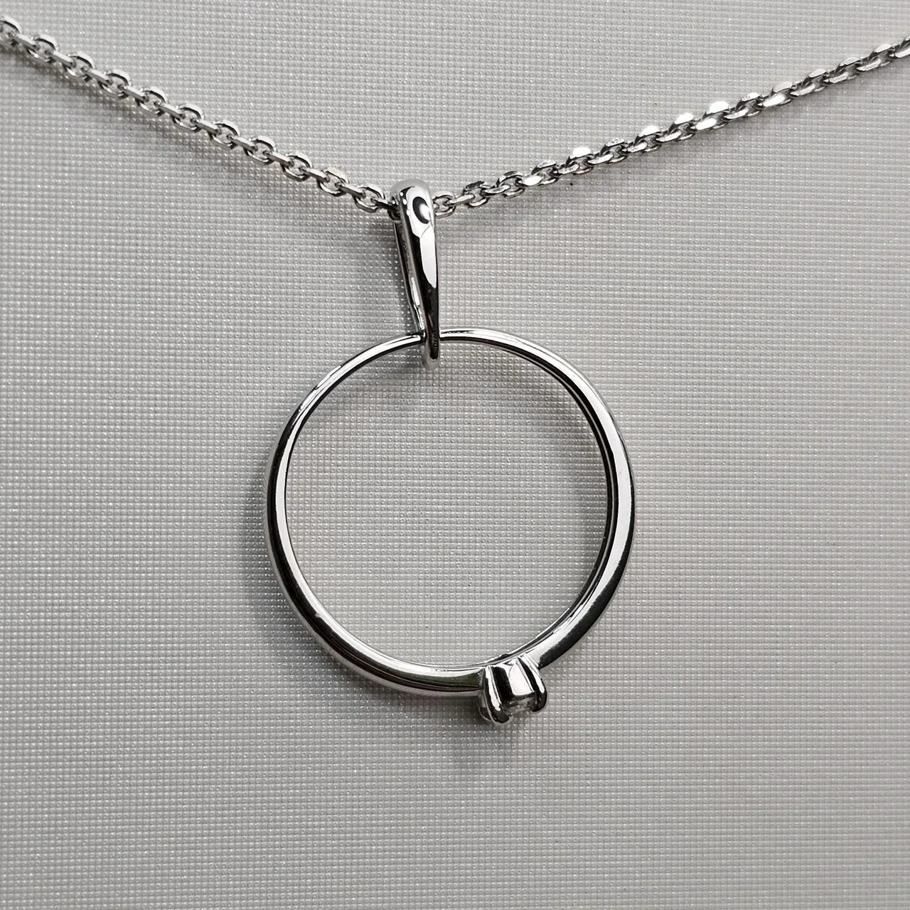 Кулон Deimantas 112615922 0,88гр 0.083ct. купить,NaN
