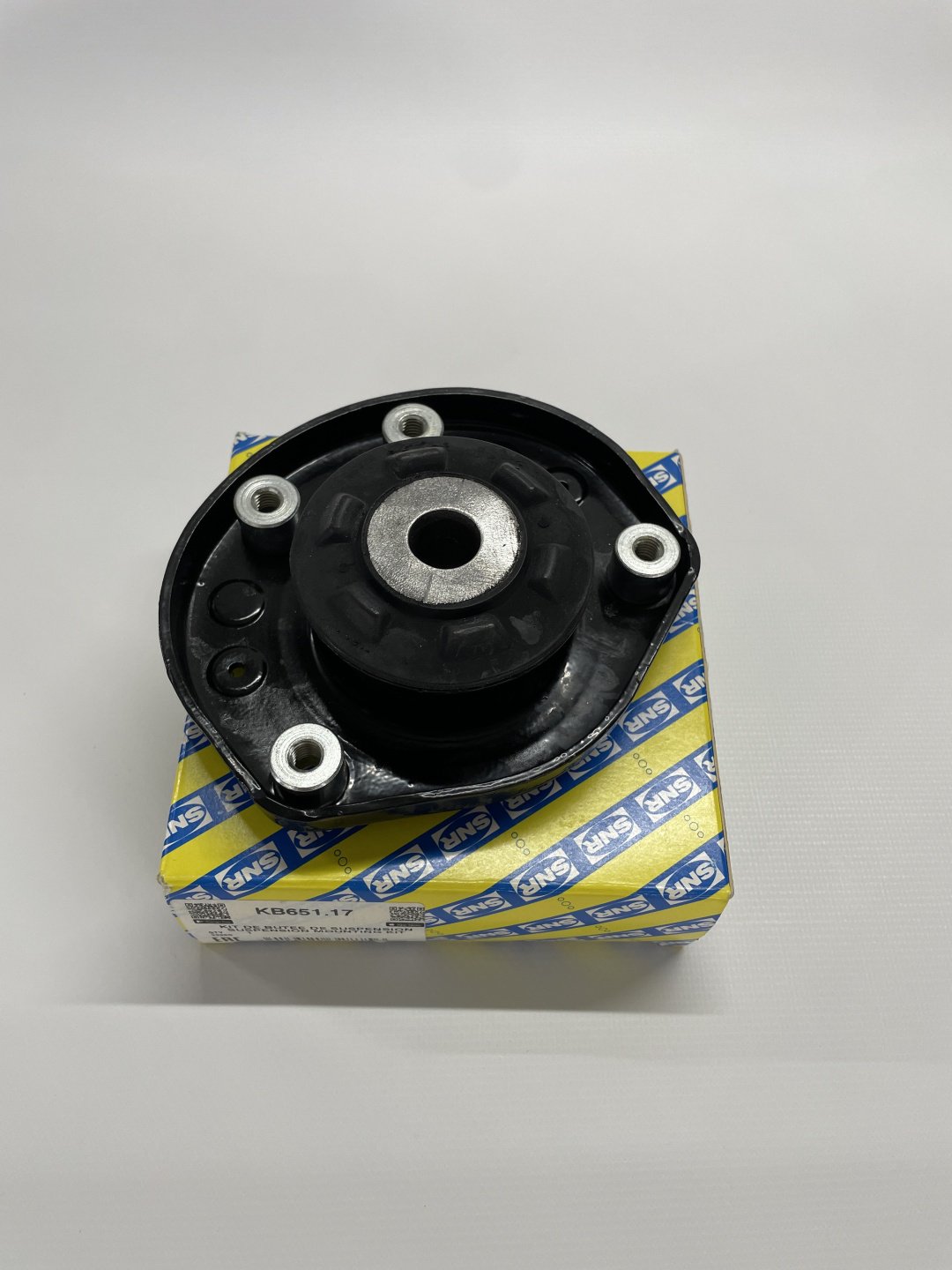 SNR опора амортизатора KB651.17