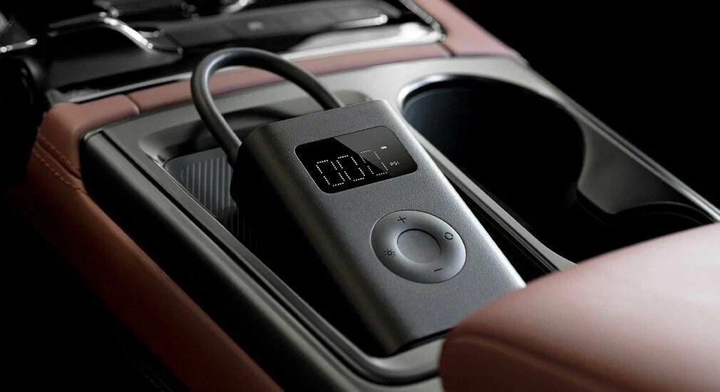 Автокомпрессор Xiaomi цифровой MJCQB06QW купить,0