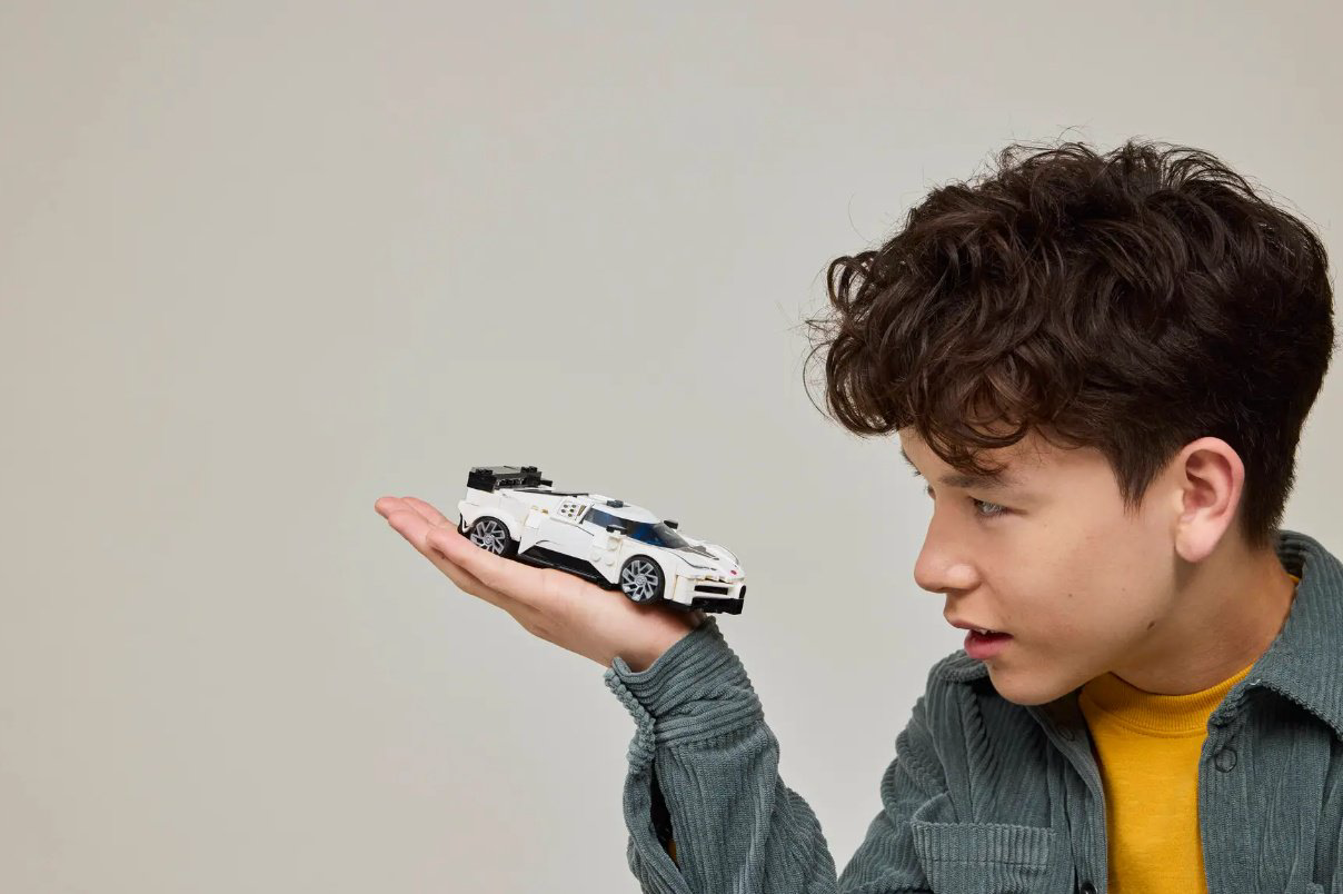 Конструктор LEGO Гиперспортивный автомобиль Bugatti Centodieci, деталей 291 шт - ForteMarket Конструктор LEGO Гиперспортивный автомобиль Bugatti Centodieci, деталей 291 шт купить,20490