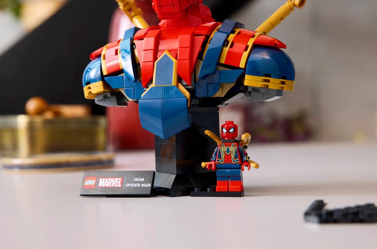 Конструктор LEGO Бюст Железного Человека-Паука, деталей 379 шт купить,NaN