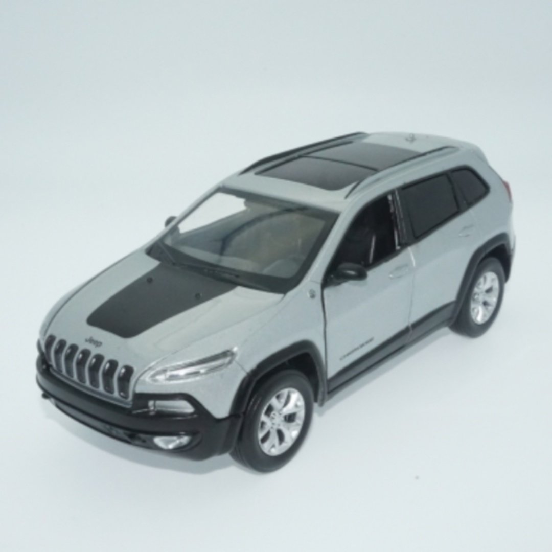 Внедорожник MSZ Jeep Cherokee светло-серый купить,NaN