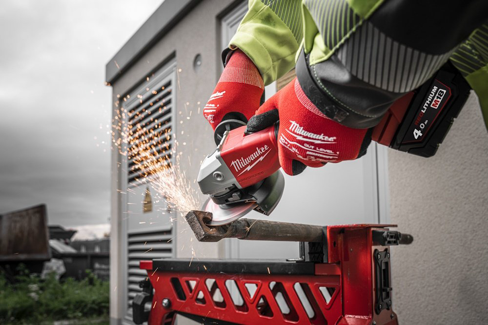 Шлифмашина угловая Milwaukee M18 BLSAG125X-402X 4933492644 купить,NaN