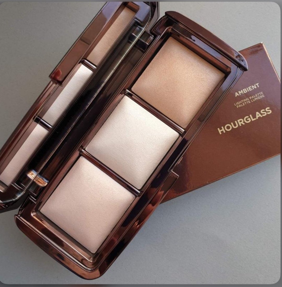 HOURGLASS Ambient Lighting Palette набор для контуринга Light