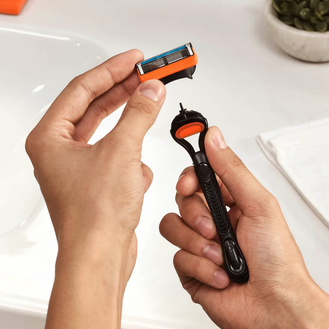 Бритвенный станок Gillette Fusion5 + сменная кассета 1 шт купить,NaN