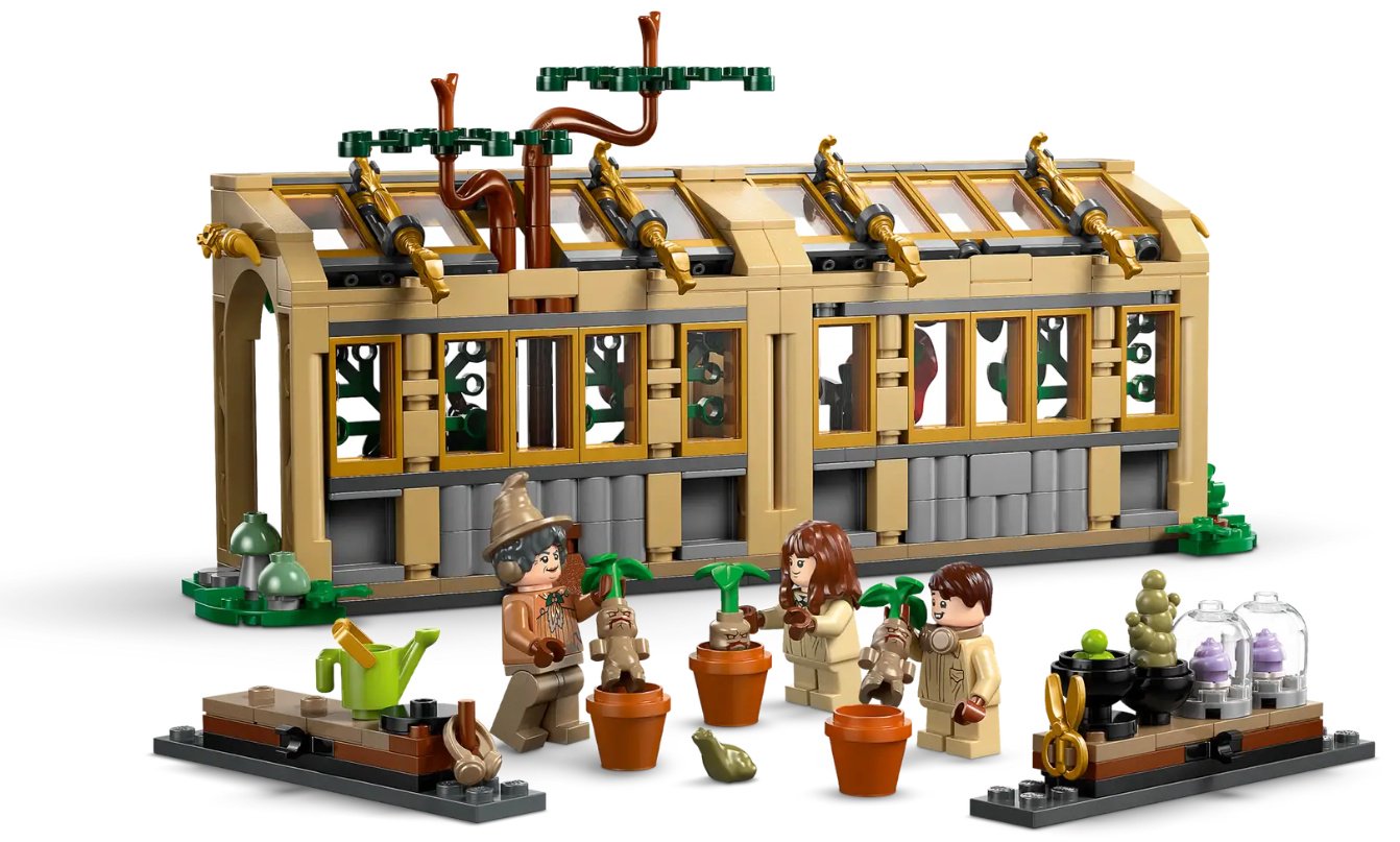 Конструктор LEGO Замок Хогвартс: Класс Гербологии, деталей 390 шт - ForteMarket Конструктор LEGO Замок Хогвартс: Класс Гербологии, деталей 390 шт купить,0