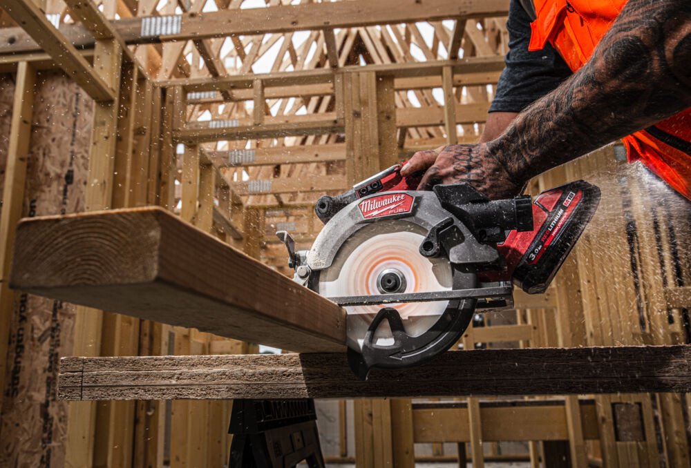 Дисковая пила Milwaukee M18 FCS552-0X 4933493588, аккумуляторная купить,0